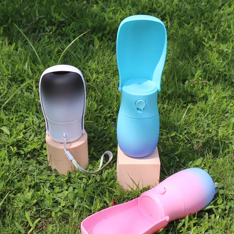 Borraccia per cani - Ciotole e mangiatoie portatili in plastica pieghevoli da 19 once, 2 in 1, con colori sfumati, per esterni